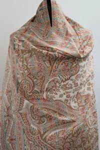 ผ้าคลุมไหล่แคชเมียร์สไตล์วินเทจพร้อมขอบปักดอกไม้และพู่ประดับในฤดูหนาวดีไซน์ที่แตกต่างกัน - Product Image 4