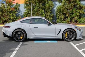 Mercedes-AMG GT 63 Coupé 2024 Usado en Excelente Estado - Product Image 2