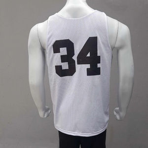 Camiseta de baloncesto en blanco reversible uniforme de baloncesto de secado rápido ropa de baloncesto sublimación al por mayor personalizada - Product Image 4
