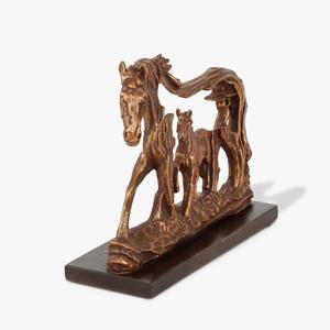 Décoration de bureau à domicile Petite taille Plaqué Bronze Vintage Fait à la main Cheval de marche Statue Sculpture en métal à bas prix - Product Image 2