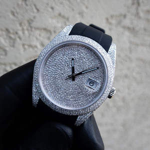 Montre de luxe pour homme de haute qualité sans batterie avec cadran en verre, demi-sertie de diamants, bracelet noir hip-hop, boîtier volumineux, livraison gratuite - Product Image 1