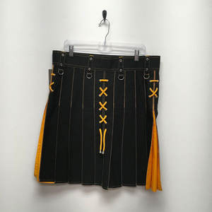 Kilt utilitaire hybride écossais en denim noir et jaune fait main avec lacets et poches cargo 2026 - Product Image 1