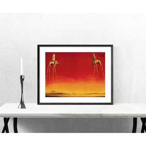 Impression d'art Salvador Dalí de style design moderne Les Éléphants - un motif de nature morte élégant - Product Image 2