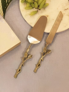 Nouveau couteau et serveur à gâteau en métal avec poignée en forme de feuille pour les fêtes d'anniversaire et de mariage - Product Image 6