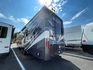 Fournisseur de remorques de camping d'occasion 2024 Cross Roads RED WOODs 4001 LK à vendre pour le camping - Product Image 2