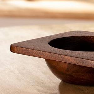 ชามไม้แบบจมทำด้วยมือมีเอกลักษณ์เฉพาะด้านบนสี่เหลี่ยมและฐานกลมเหมาะสำหรับเสิร์ฟขนมผลไม้หรือเป็นแบบมีสไตล์ - Product Image 4