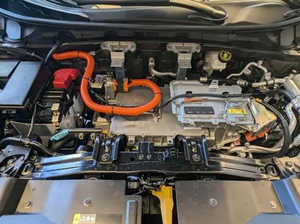 SUV de Nueva Energía 2025, Tracción Delantera, Interior de Cuero Oscuro, Vehículo Familiar Eléctrico de Alta Potencia, Batería de 70-90 kWh, Carga Rápida, Autonomía Superior a 700 km, 200-250 kW - Product Image 5