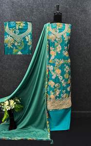 Traje Salwar Kameez al por Mayor, Tela Chinon Pesada con Estampado Digital Múltiple y Bordado con Lentejuelas, Ropa Étnica - Product Image 6