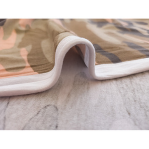 Tissu de sport en polyester tricoté écologique, tissu tricoté camouflage en spandex, 58/60 pouces, poids moyen, extensible, pour vêtements de sport pour hommes - Product Image 3