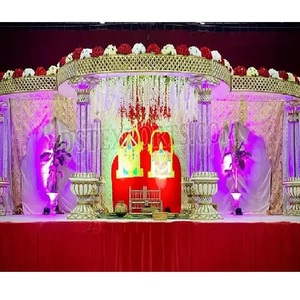 Mandap de Bodas del Sur de la India con Base de Loto, Pilares de Fibra con Base de Loto, Pilares de Cristal, Decoración de Bodas Moderna, Mandapam, EE. UU. - Product Image 1