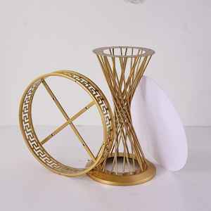 Dreamlike Worldwide Trading Crystal Decor Base de metal Love Cake Table para pasteles de boda Party plintos personalizados - Product Image 5