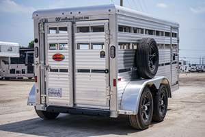 Best Reliable Wholesale Supply 2024 Live stock <b>trailer</b> Detachable Side Wall Livestock Sheep Horse Cow Pig 3 Axles Fence <b>Trailer</b> - Product Image 3