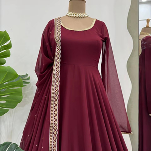 Hermoso vestido de fiesta de invierno con hilo y Dupatta con trabajo de secuencia - Product Image 1
