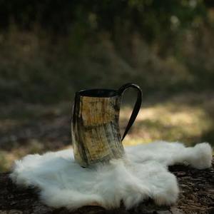 Mug à boire viking en corne de buffle personnalisé, fait à la main, écologique, capacité personnalisée, style américain, cadeau d'affaires, mug à bière - Product Image 1