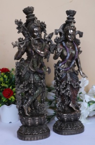 Artesanía Nirmala, Estatua de Radha Krishna Hecha a Mano en Poliresina para Decoración y Adoración en el Hogar o Templo, Origen Rajasthan - Product Image 3