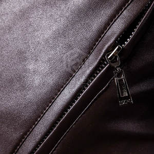 Veste d'hiver en cuir de vache décontractée de couleur personnalisée 2025, streetwear, nouvelle mode, confortable, écologique, respirante, pour homme - Product Image 3