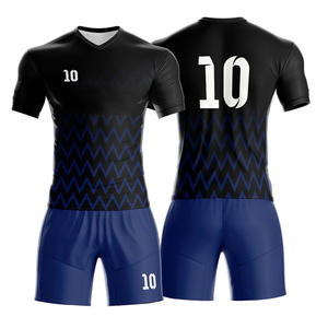 Conjunto de uniforme de fútbol profesional para hombre Jersey de fútbol de poliéster transpirable y pantalones cortos diseñados a medida para equipos - Product Image 2