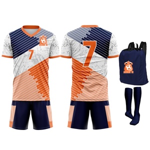 Conjunto de Uniforme de Fútbol de Manga Corta con Estampado Digital, Transpirable, de Secado Rápido, Color Sólido Personalizado, 100% Poliéster de Alta Calidad - Product Image 3