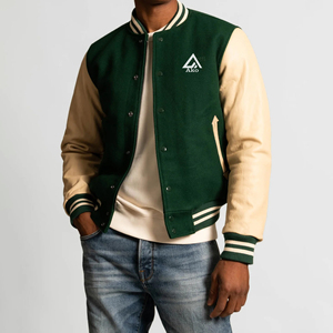 Chaqueta Universitaria Verde 100% Lana Personalizada con Mangas de Cuero Vacuno, Cuello Alto, Unisex, el Mejor Producto en AKO - Product Image 1