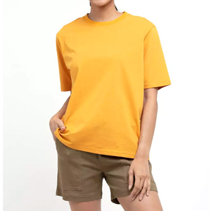 Venta al por mayor Plain Oversized 200 Gramos Heavyweight Cotton Summer Loose Fit Camiseta de mujer Ropa de calle personalizada - Product Image 1