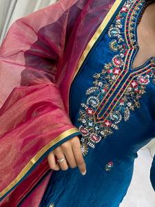 Haute qualité traditionnel Salwar costume dernier élégant vêtements d'été encolure dégagée satisfaction personnalisée nouvelle mode indien pakistanais - Product Image 3