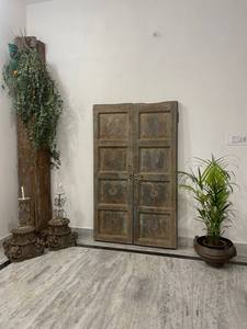 Panneaux de porte en bois de produit de luxe avec cadre sculpté à la main pour porte d'entrée de villa de luxe directement du fabricant indien - Product Image 3