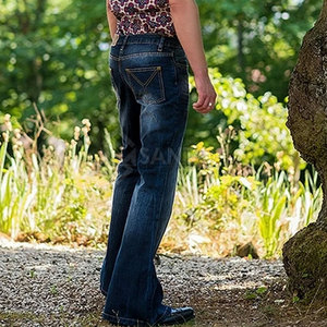 Pantalones de Hombre Estilo Único, Personalizables, Lavado Oscuro, Corte Recto, Ligeros, 100% Algodón - Product Image 4