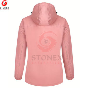Chaquetas Softshell Impermeables de Invierno para Mujer, Hechas en Pakistán, Talla Grande, para Exteriores, con Capucha, Cuello Transpirable, Logotipo Tejido en la Parte Delantera - Product Image 2