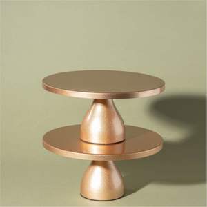 Pedestal para Pastel Estilo Nórdico Dorado, Soporte para Postres de Hierro de Alta Calidad, Exhibidor Profesional de Pastelería para Eventos y Catering - Product Image 1