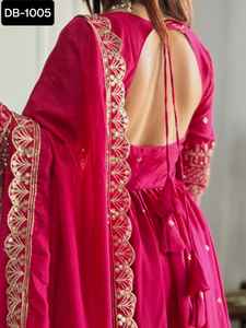 ชุดเดรสยาวผ้าไหมลายดอกวิชิตราสำหรับผู้หญิงชุดยาวลายปักและออกแบบได้ตามลำดับสำหรับผู้หญิงล่าสุด - Product Image 5