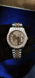 Personnalisable Moissanite Diamant Analogique Montre-Bracelet VVS Clarté Quartz Mode Affaires Bijoux Cadeau pour Hommes Femmes Glacé Style - Product Image 3