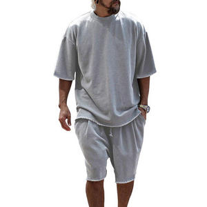 Venta al por mayor pantalones cortos conjunto de los hombres de alta calidad conjuntos de trajes sueltos personalizados conjuntos cortos - Product Image 1