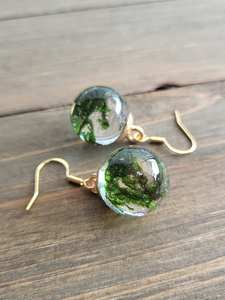 Boucles d'oreilles tendance en résine faites à la main pour femmes |   Style traditionnel vintage |   Bijoux légers pour mariage et fête - Product Image 4