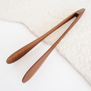 Pinzas de madera natural para servir, pinzas de madera reutilizables para agarrar alimentos, el mejor precio al por mayor - Product Image 5