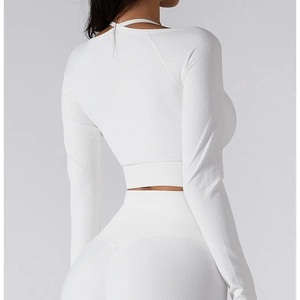 Ensemble de vêtements de sport sans couture pour femmes, soutien-gorge de sport à maintien élevé avec leggings taille haute pour l'entraînement et les séances de gym - Product Image 4