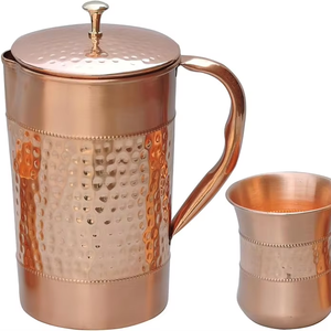 Jarra de Cobre Hecha a Mano de Alta Calidad con Asa de Metal Grabada a Mano, Nuevo Diseño, Jarra para Servir Agua de Mesa, las Mejores Teteras y Hervidores - Product Image 1