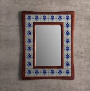 Elegante Espejo Decorativo Blanco y Azul - Product Image 3