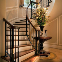 Escaliers en fer forgé classiques et décoratifs pour une vie de style traditionnel