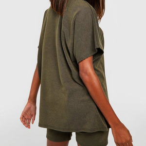 Vente en gros de logo personnalisé Ensemble deux pièces pour l'été Running & Fitness pour femmes Ensemble short 2 pièces à manches courtes de haute qualité de couleur unie - Product Image 2