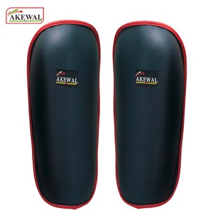 Protector de Espinilla y Empeine de Primera Calidad Personalizado para Boxeo, Disponible en Cuero y Cuero Sintético - Product Image 2