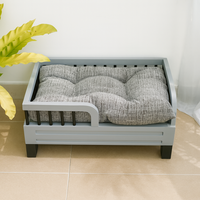 Lit pour animaux de compagnie avec cadre en bois d'acacia Barres en acier Panneau MDF Pieds en métal 26x18x12 po Durable pour chiens et chats