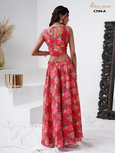 คอลเลกชันพรีเมี่ยมเครื่องแต่งกายที่สวยงามชุดแท้ Crepe lehenga choli และ dupatta พร้อมงานเย็บปักถักร้อยผู้ส่งออกทั่วโลกและผู้จัดจำหน่าย - Product Image 5