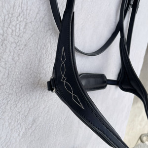 High Quality Anatomic Mexican Horse Bridle Comfortable Fancy Stitched Padded Brow-Band without <b>D</b>-Rings <b>Model</b> Number BR242501 - Product Image 2