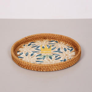 Wholesale Handmade Mother of Pearl Inlay Capiz With Rattan <b>Round</b> Serving <b>Tray</b> With Multi Colors for Home Decor - Product Image 4