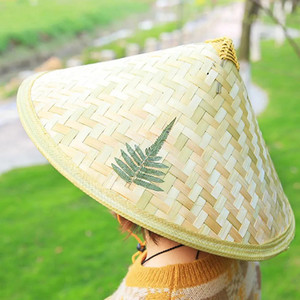 Sombreros de ratán de bambú de alta calidad Sombrero de lluvia de paja tejido hecho a mano de estilo retro de Vietnam - Product Image 3