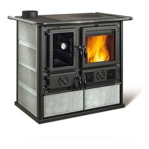 Estufa de Leña Nordica ROSA Left Reverse VST Petra de 5 Estrellas, Modelo de Alta Eficiencia de 8.2kW - Product Image 1
