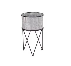 Jardinières décoratives pour la maison et le salon Pots de fleurs suspendus galvanisés Décoration intérieure Navires Jardinières domestiques au meilleur prix - Product Image 5