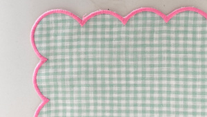 Mantel Individual de lino certificado 100% para el hogar, diseño rectangular clásico con borde festoneado bordado a cuadros, rectángulo hecho a mano para el hogar - Product Image 2