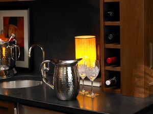 Pichet en laiton décoratif de haute qualité pichet de service d'eau de luxe moderne avec poignée en gros stocké d'Inde - Product Image 6