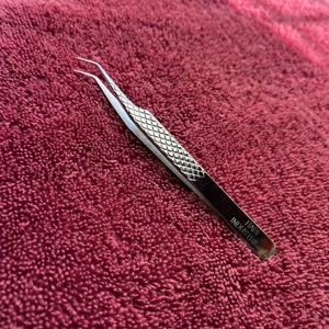 ผู้ค้าส่งแหนบต่อขนตา Chrome HABI รับทำโลโก้ แหนบปลายโค้ง ผู้ผลิตอุปกรณ์ต่อขนตาสำหรับร้านเสริมสวย - Product Image 1